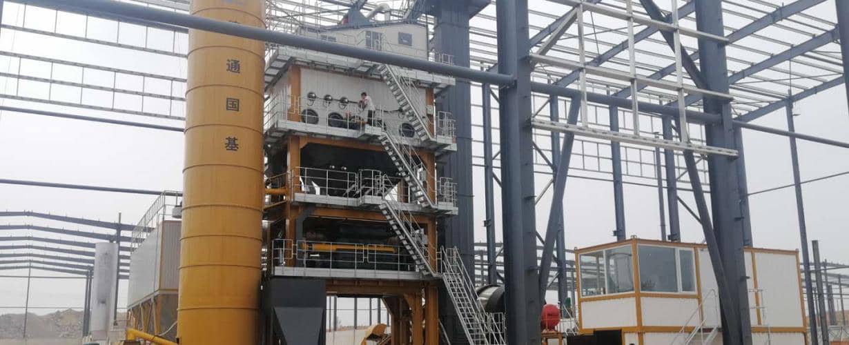 Batch asphalt mixing plant